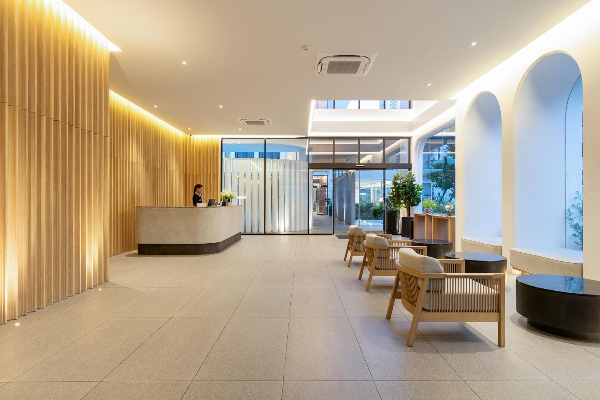 Saan Hotel Sathorn Bangkok Exterior photo